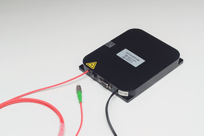 SLD Broadband Light Source 1550nm 5~10mW Single-mode Fiber Laser System Module Type